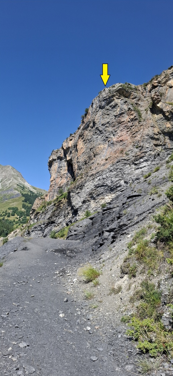 Dessous Lou Bals.jpg