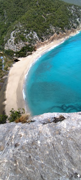 Fichier:Exit cala luna 2.jpg