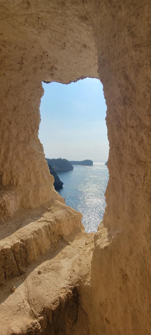 Diamond beach cave exit.jpg